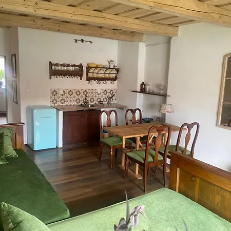 Kır Evi Dvorec Cerniv